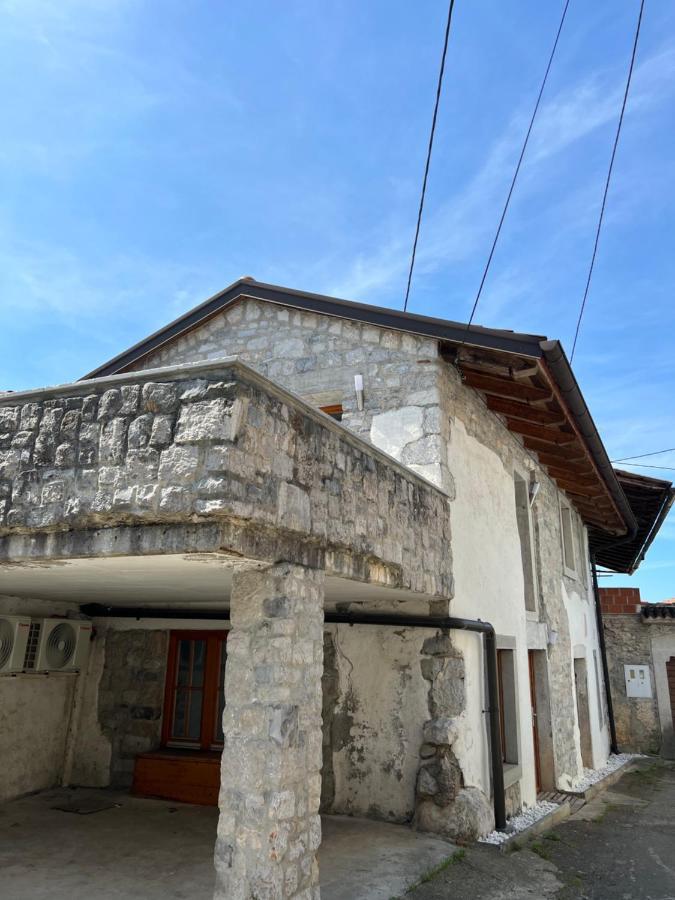 Guesthouse 45 Dutovlje Exterior foto